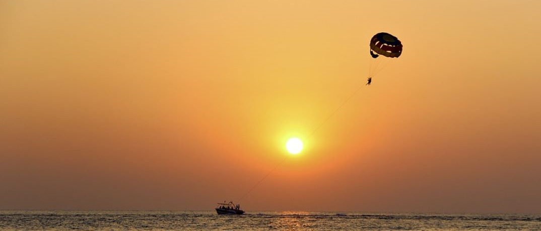 HHI Parasailing