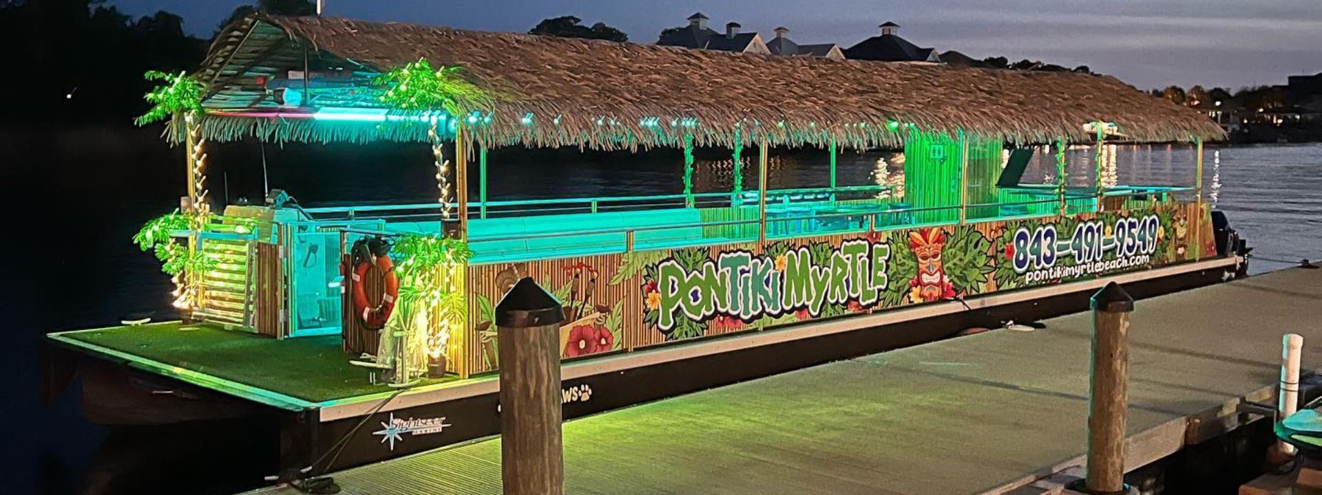 Pontiki Unique Bars in Myrtle Beach: From Swim Up to Karaoke - Condo-World Blog